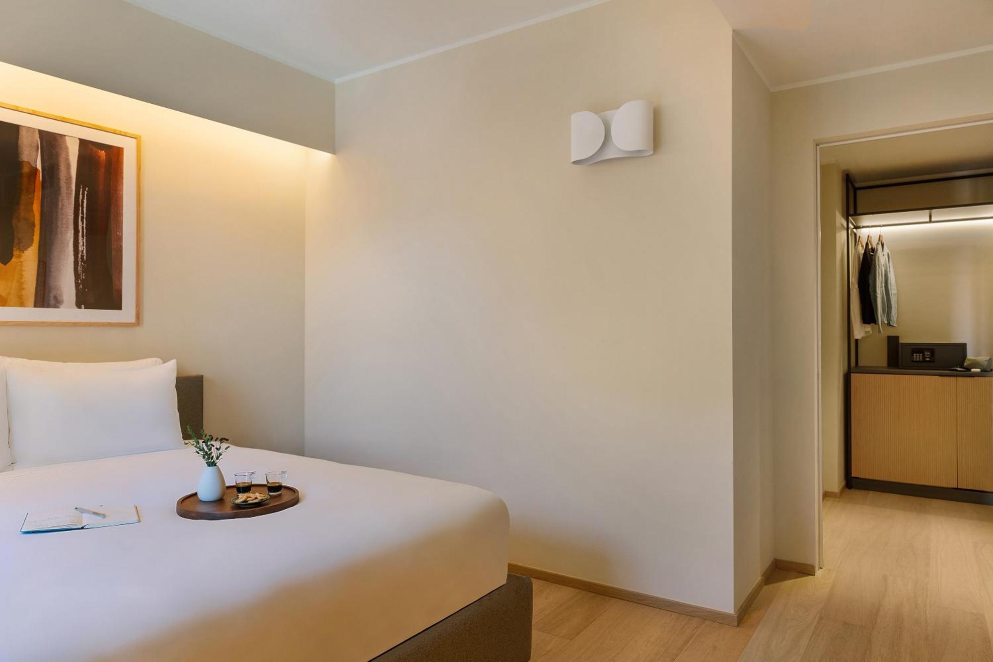 Sonder Manzoni Aparthotel Milan Bagian luar foto
