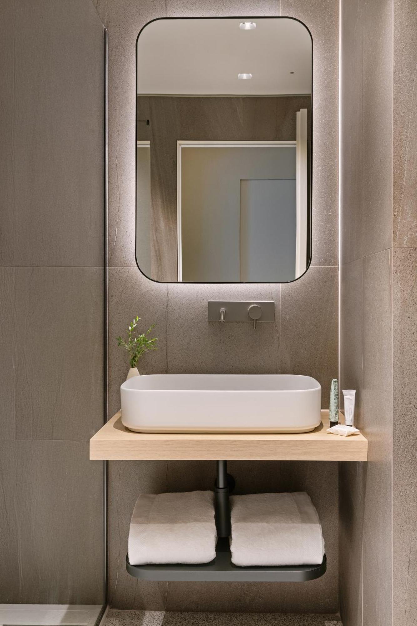 Sonder Manzoni Aparthotel Milan Bagian luar foto