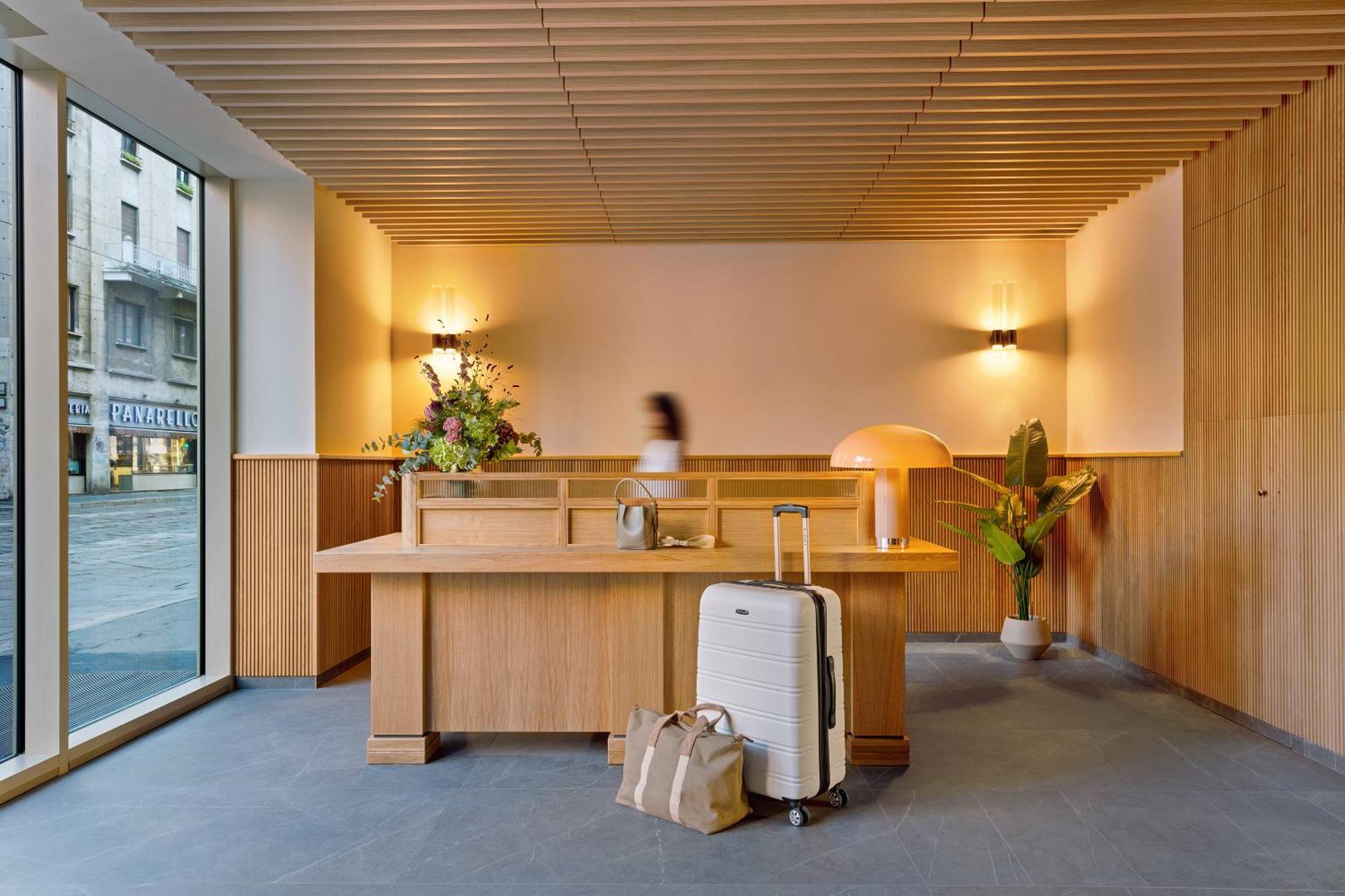 Sonder Manzoni Aparthotel Milan Bagian luar foto