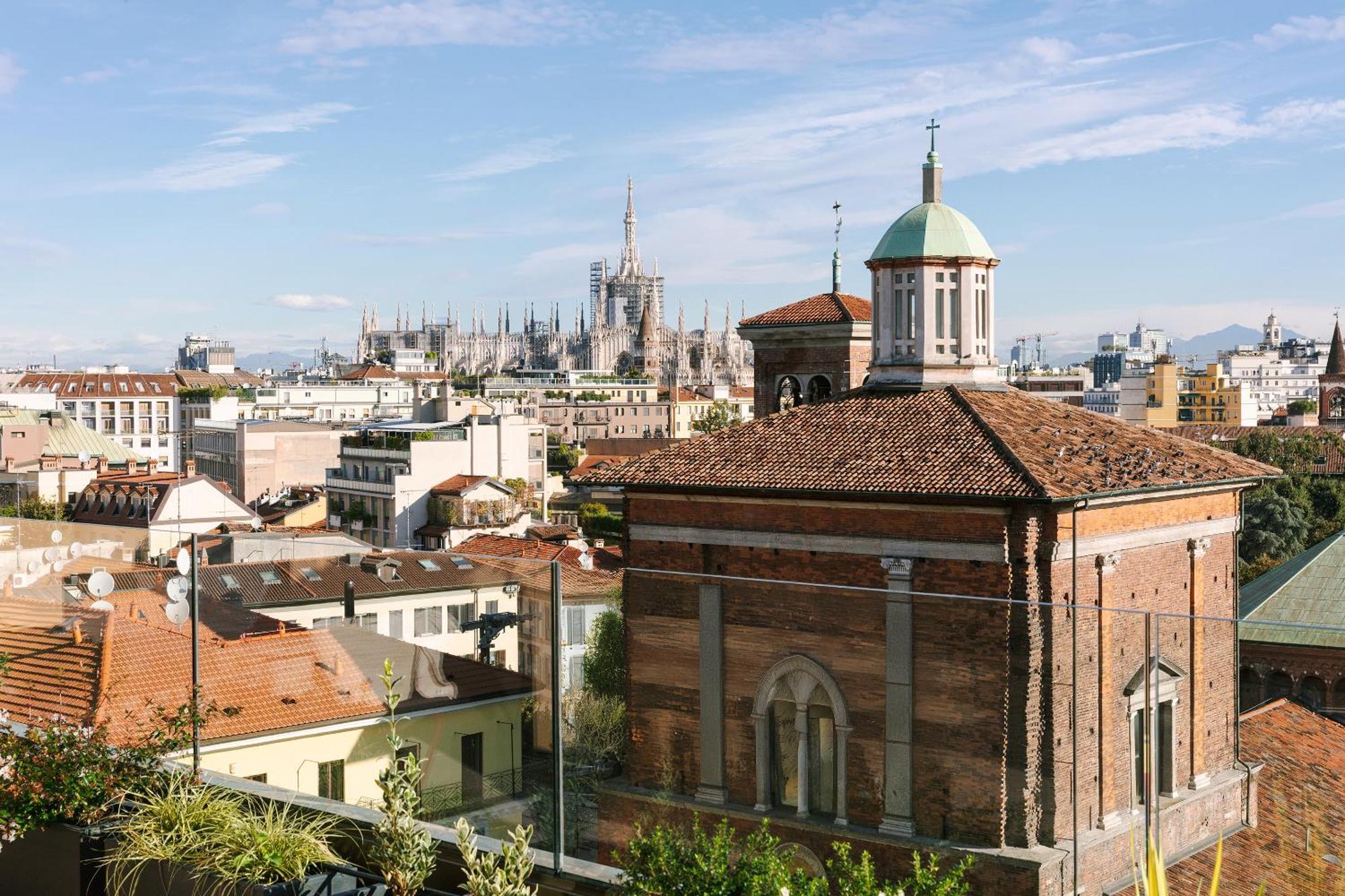 Sonder Manzoni Aparthotel Milan Bagian luar foto