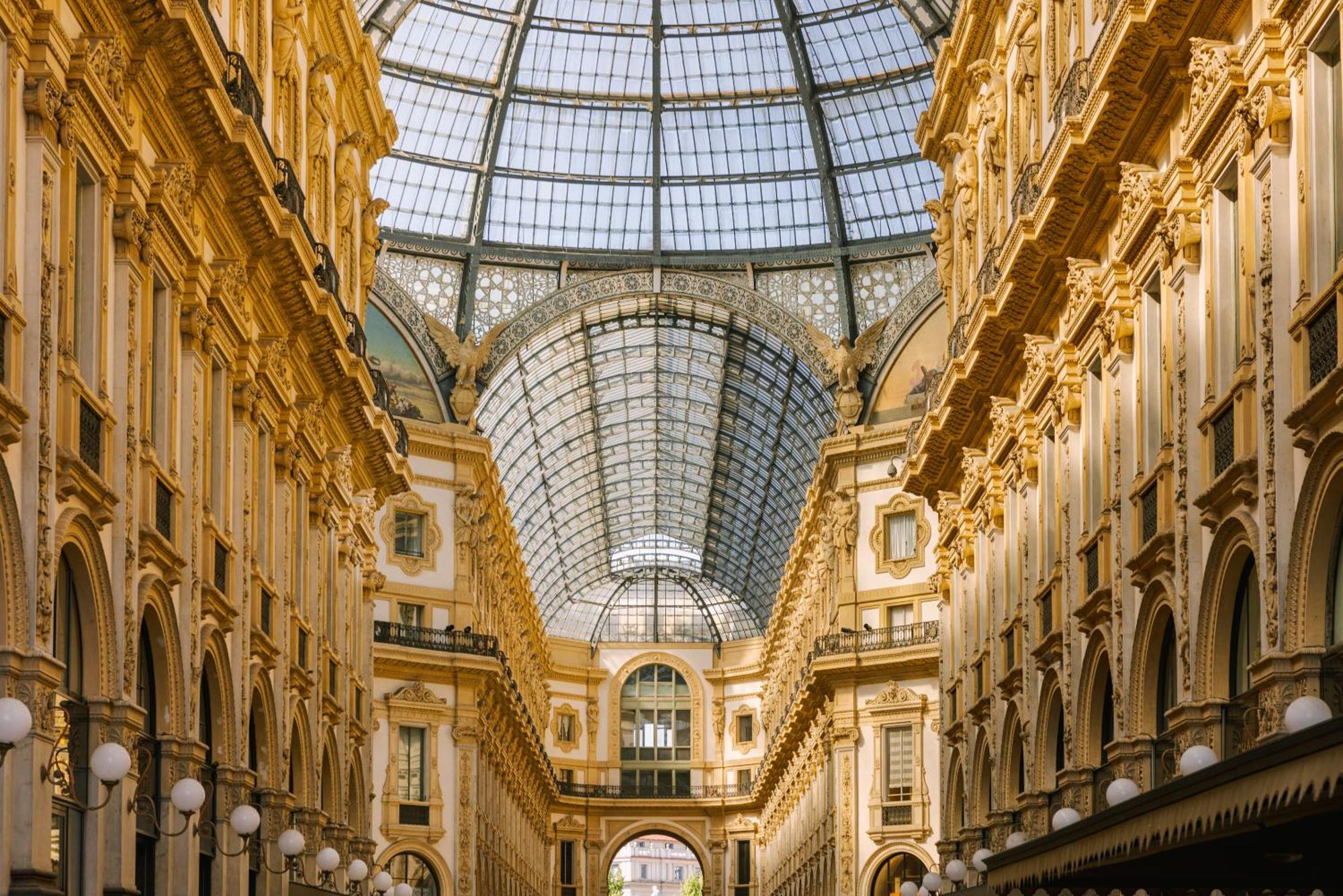 Sonder Manzoni Aparthotel Milan Bagian luar foto